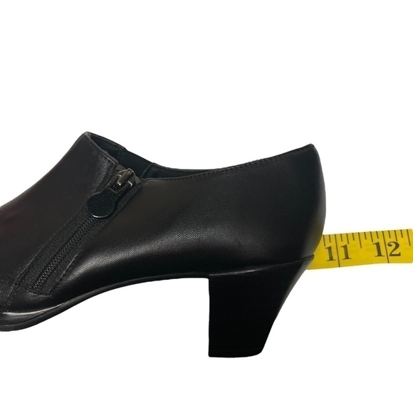 Munro American Taylor Black Leather Ankle Booties Side Zip Women's Size 6N (AA) - Picture 15 of 16